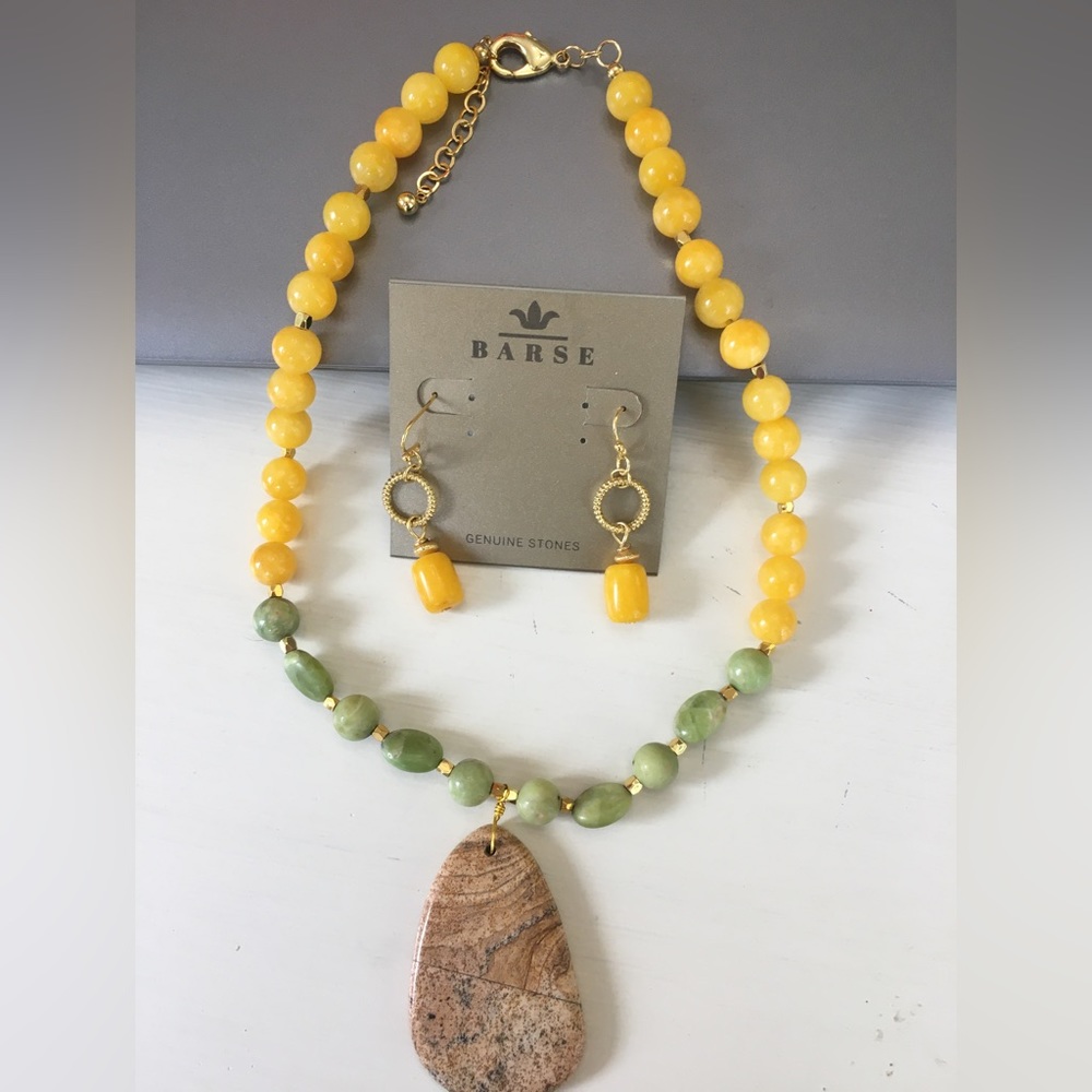 Barse necklace and earrings set